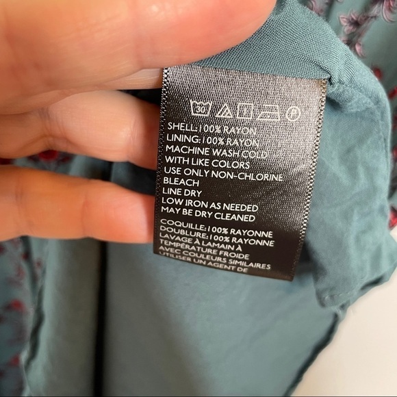 Urban Outfitters Teal Floral Romper Cap Sleeves Size XS - Picture 10 of 12